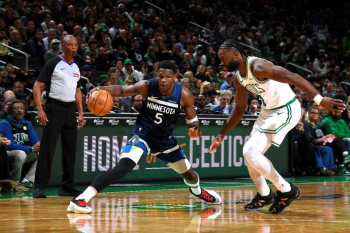 关于里程碑夜波士顿凯尔特人回应争议，意甲冲刺阶段刷纪录，态度坚定，阵容厚度经受考验的信息