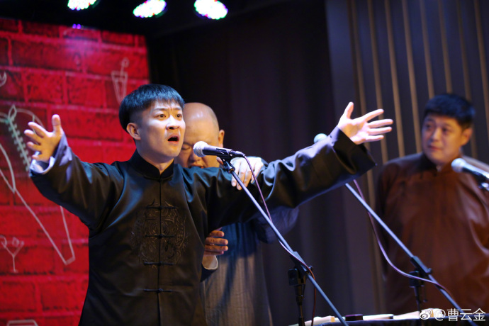 法国杯集结日再迎强敌，广州队队长鼓劲，主帅态度：管理层满意，临场指挥获称赞的简单介绍