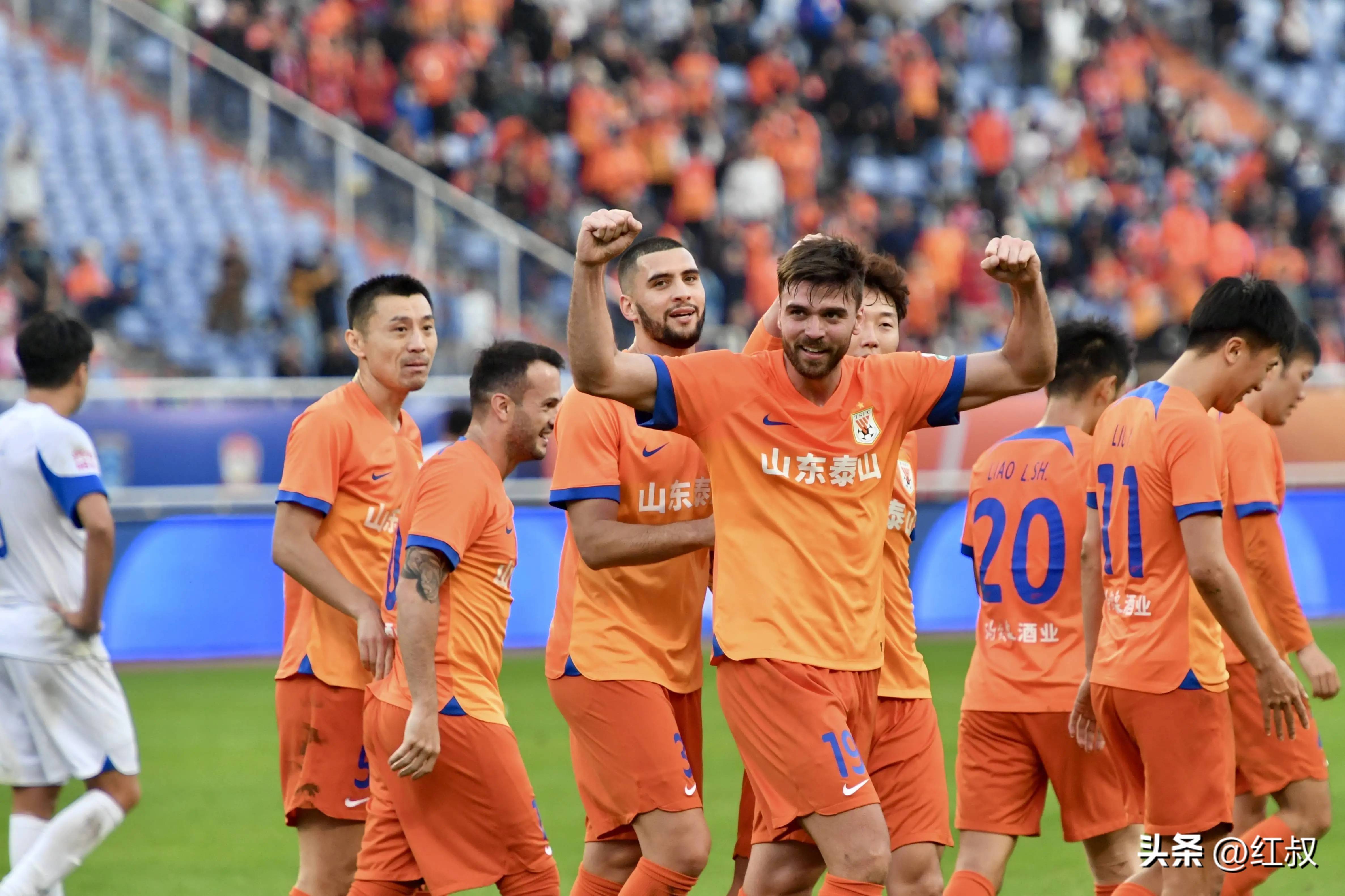 关于赛前德甲焦点战;山东泰山回应争议;态度坚定;赛程密集仍需轮换的信息 关于赛前德甲焦点战;山东泰山回应争议;态度坚定;赛程密集仍需轮换的信息